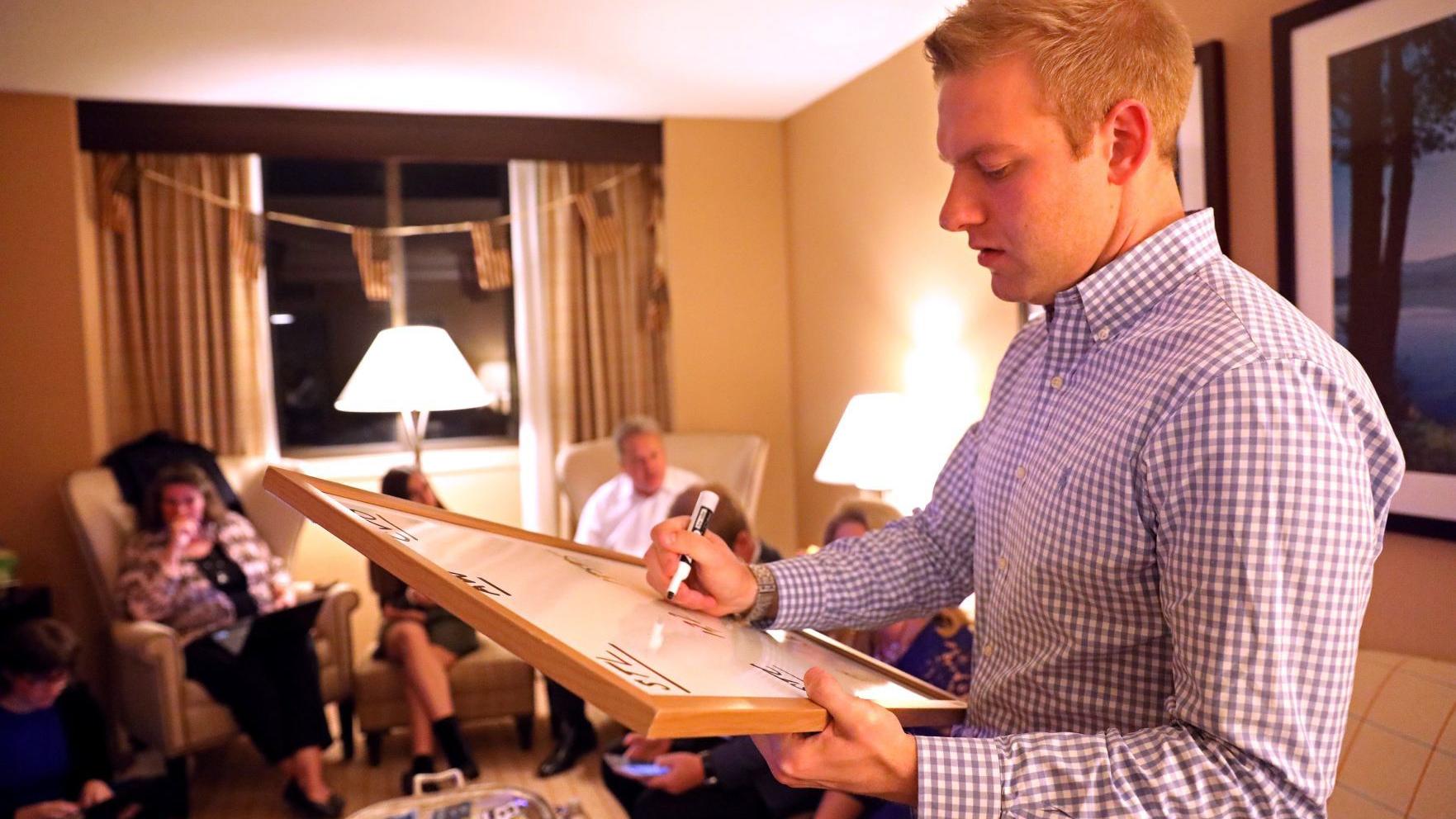 Page names St. Louis County prosecutor, bucks Bailey suit to block move